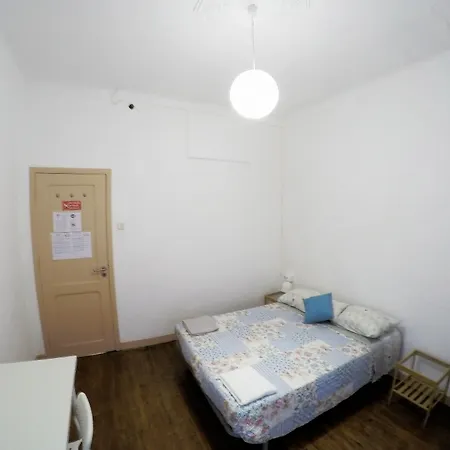 Ostello Aveiro Guest House *